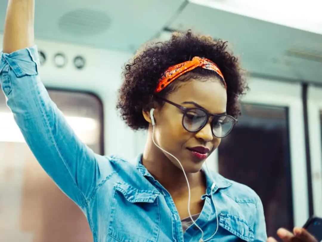 15 podcasts que te harán sentir más inteligente |