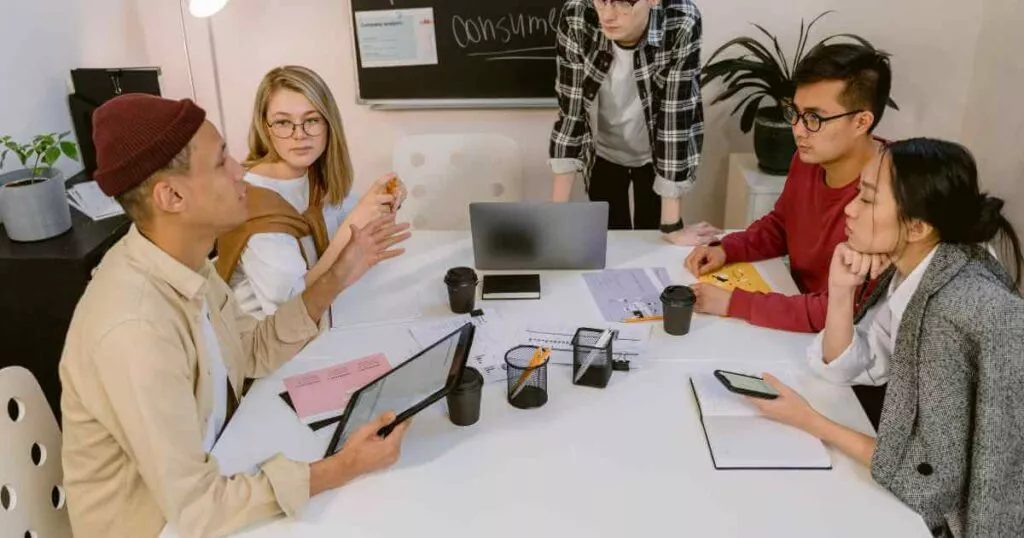 ¿Qué es el empleo a voluntad? (Guía completa para empleados)
