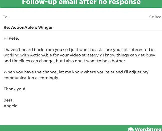 Cómo escribir un correo electrónico de seguimiento (+12 ejemplos y plantillas)