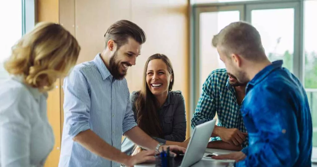 ¿Qué es el empleo a voluntad? (Guía completa para empleados)
